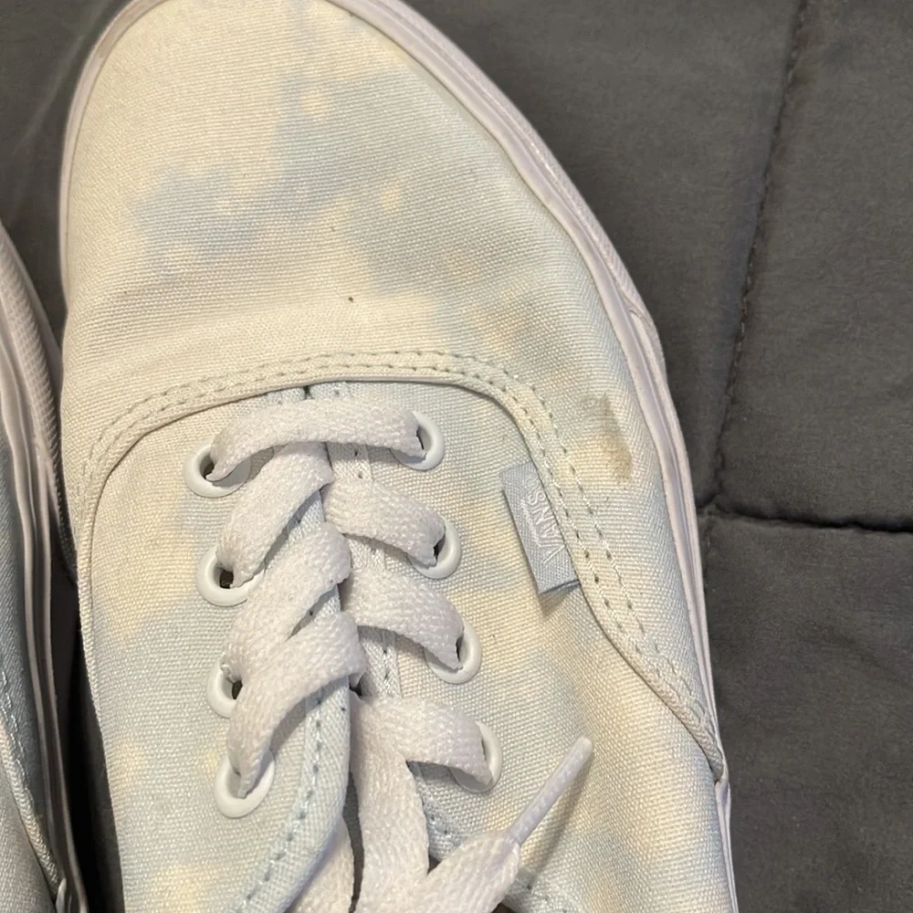 Vans - Picture 3 of 3